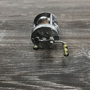 Shakespeare‎ Criterion 1960 Vintage Fishing Reel